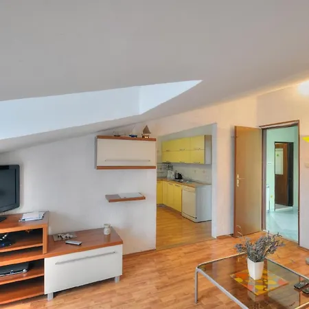 Apartment Fuer 4 Personen Ca 75 Qm In Fazana, Istrien Istrische Riviera Fazana