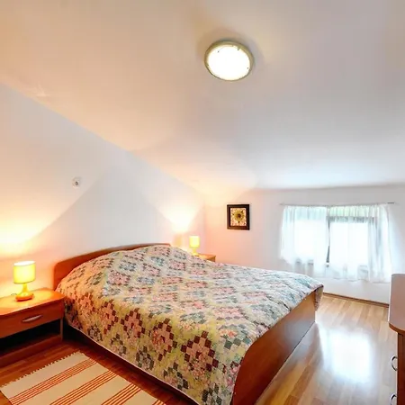 Fuer 4 Personen Ca 75 Qm In Fazana, Istrien Istrische Riviera Apartment Fazana